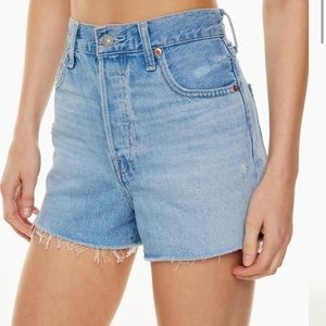 Levi’s Ribcage Short